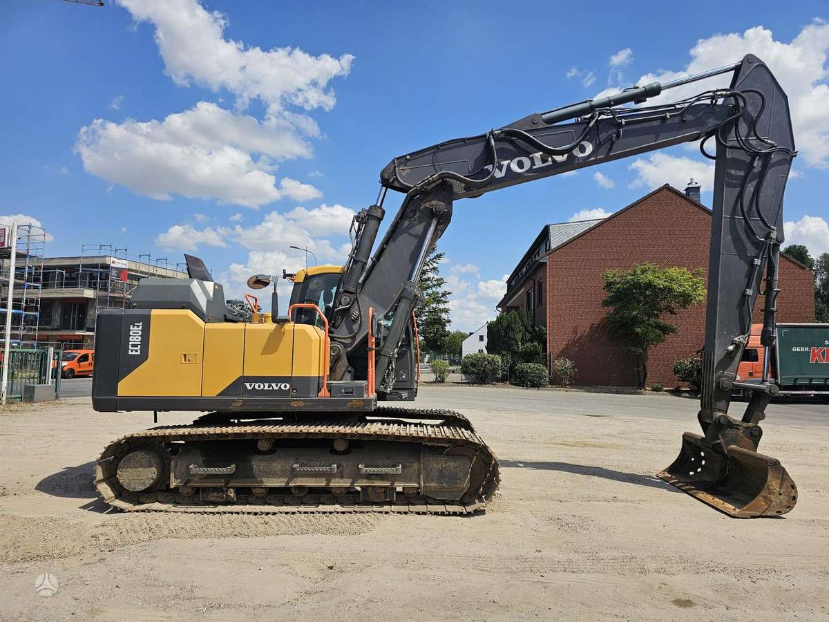 Volvo EC180EL, ekskavatoriai