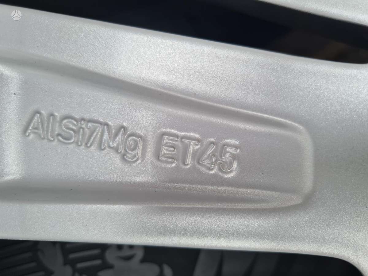 Audi Q2 Su Michelin 2022, light alloy, R17