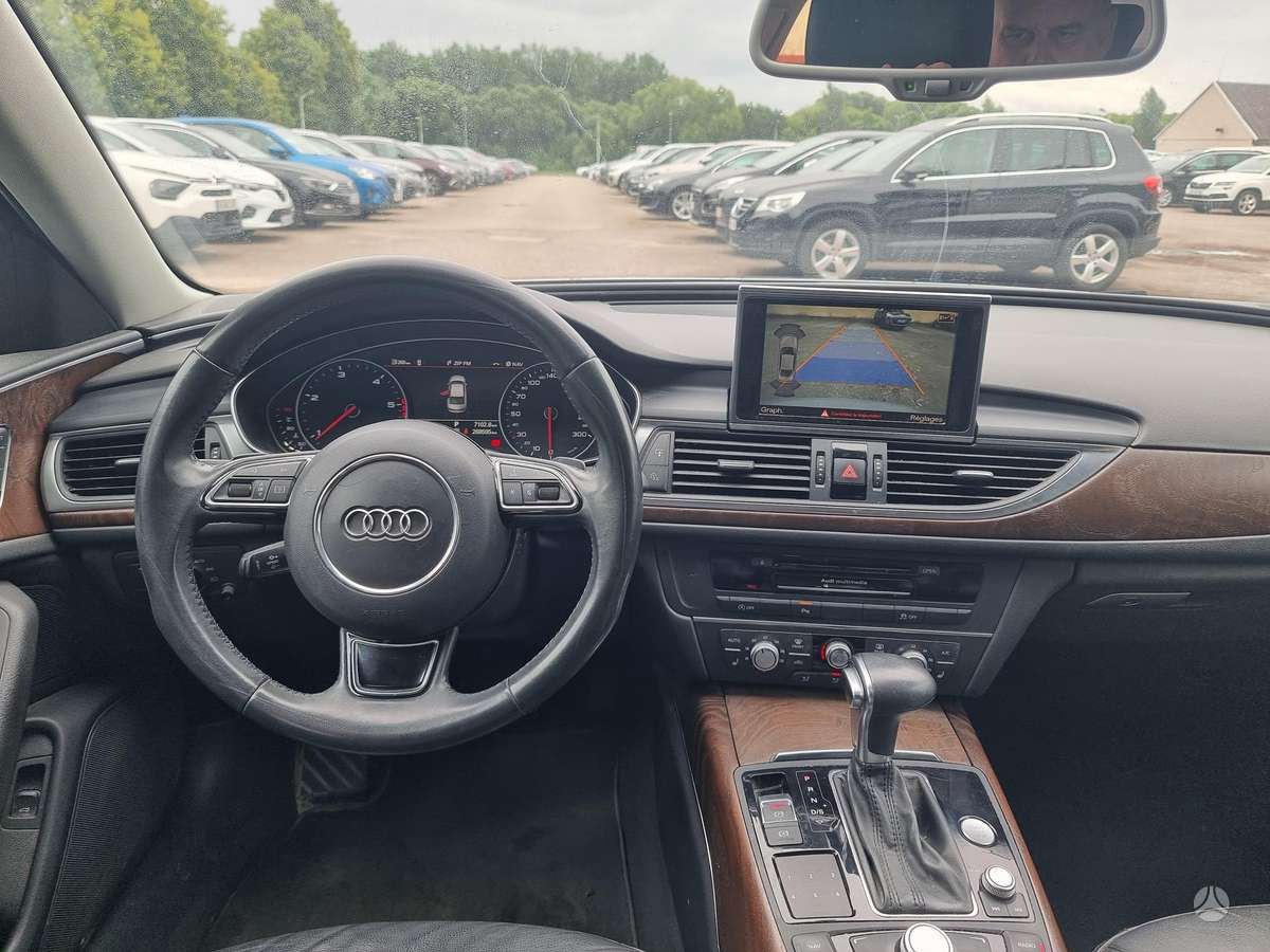 Audi A6, 2.0 l., Седан