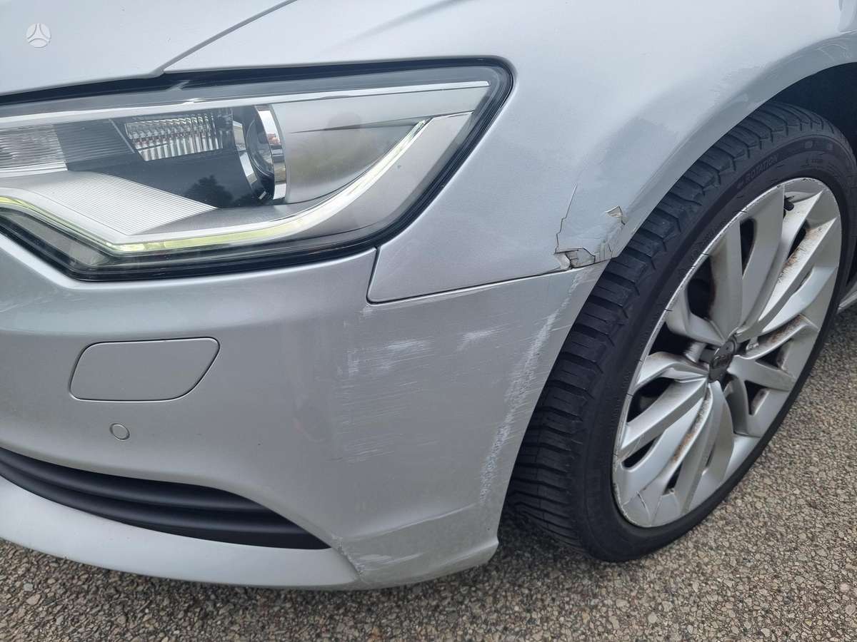 Audi A6, 2.0 l., Седан