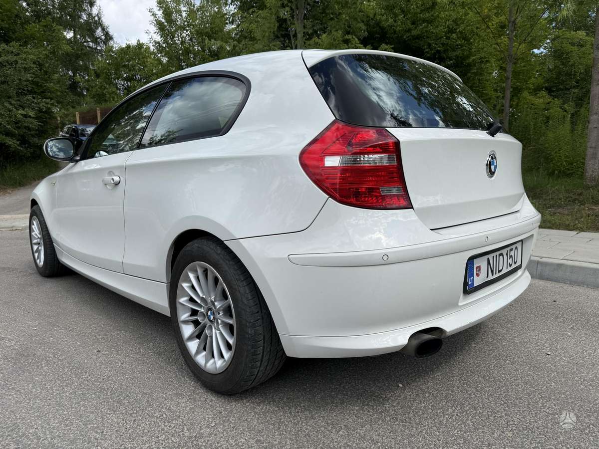 BMW 118, 2.0 l., hatchback
