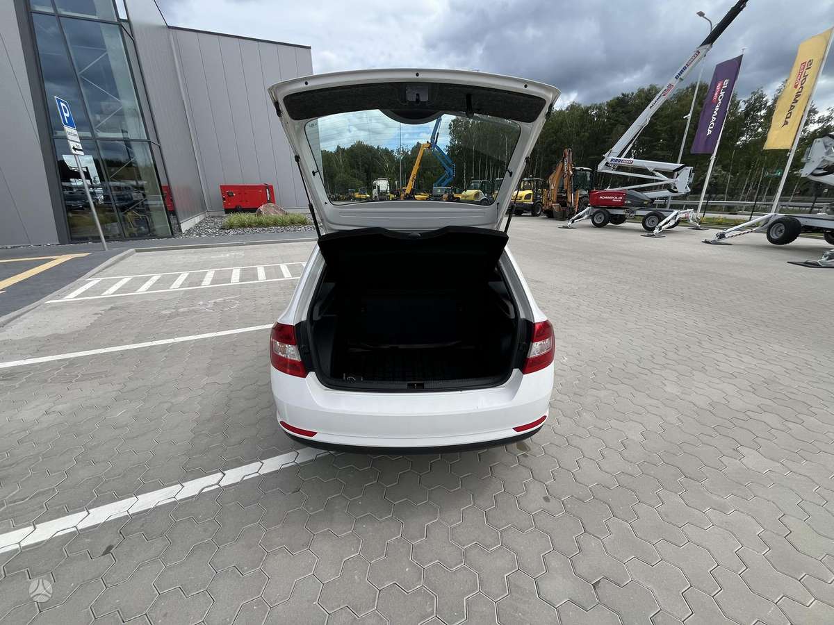Skoda Rapid, 1.2 l., Хэтчбек