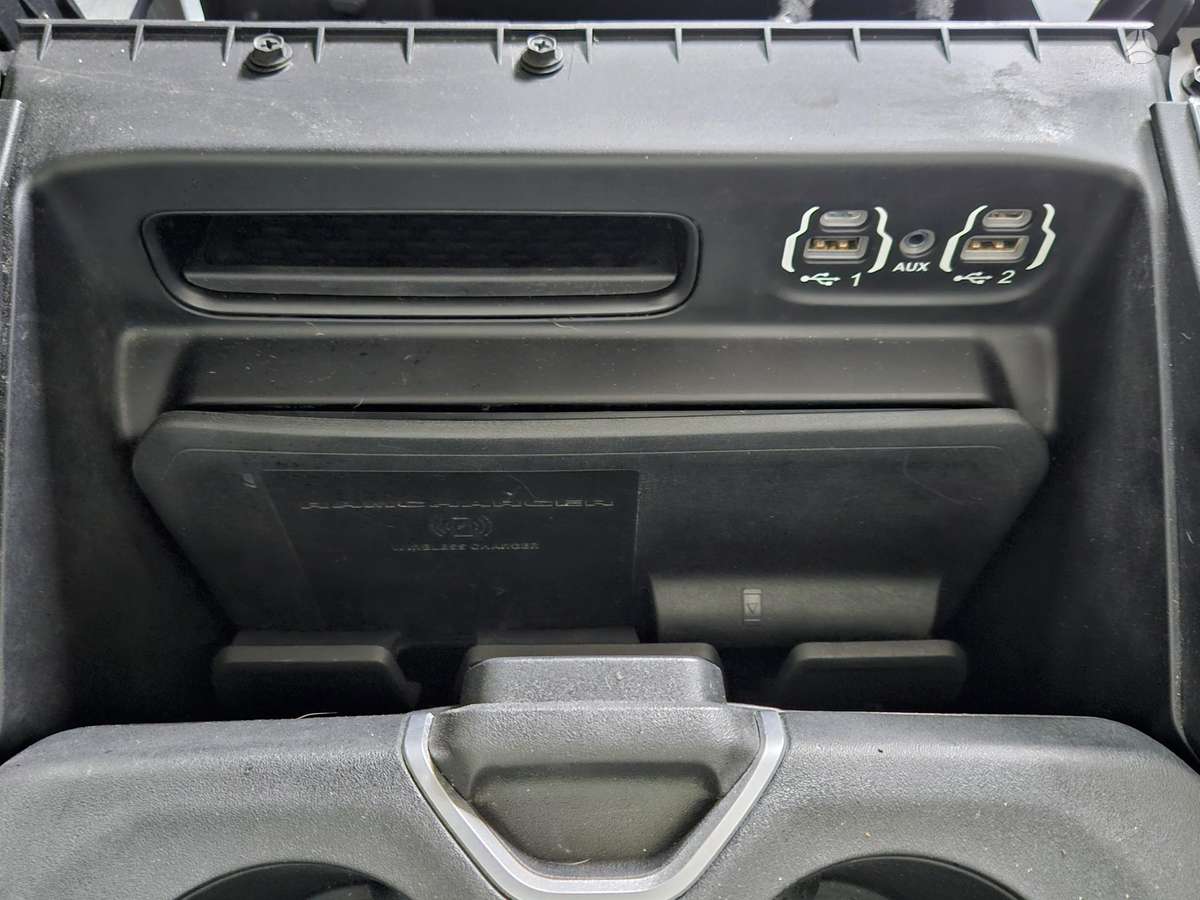 Dodge Ram sēdekļi