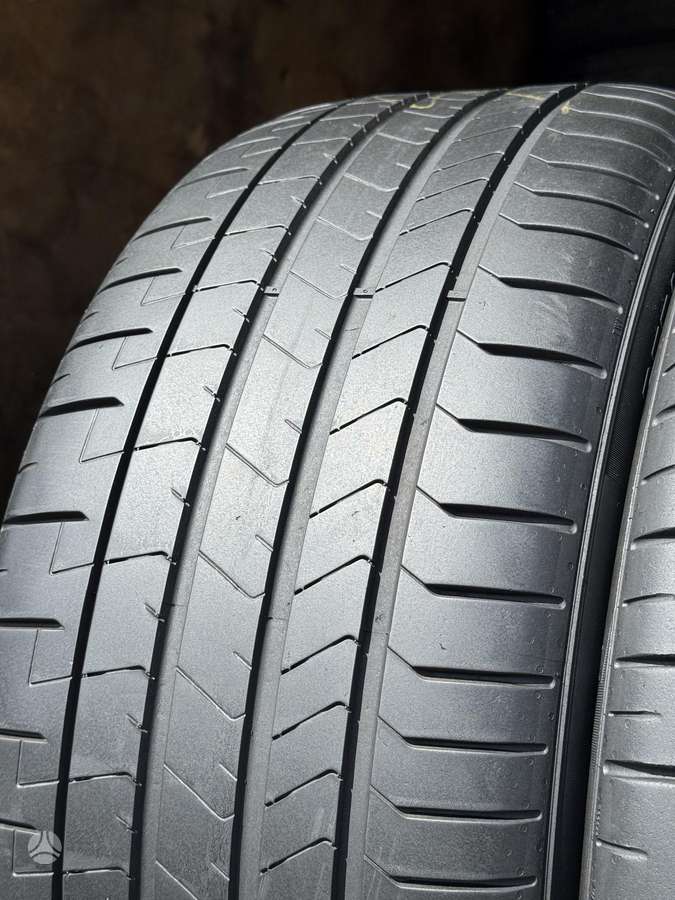 Pirelli P ZERO, summer 275/40 R20