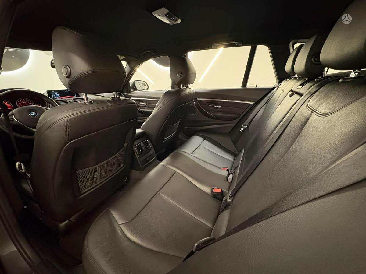 BMW 330, 3.0 l., wagon