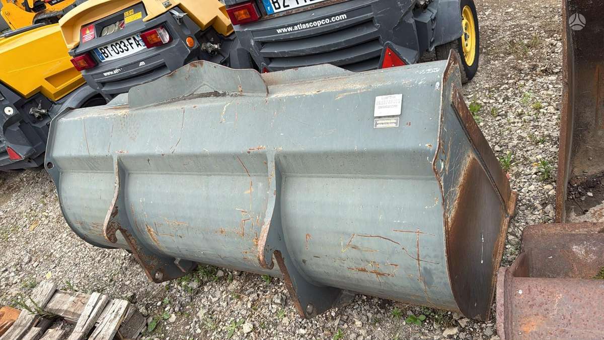 Liebherr L506 Stereo, frontal loader