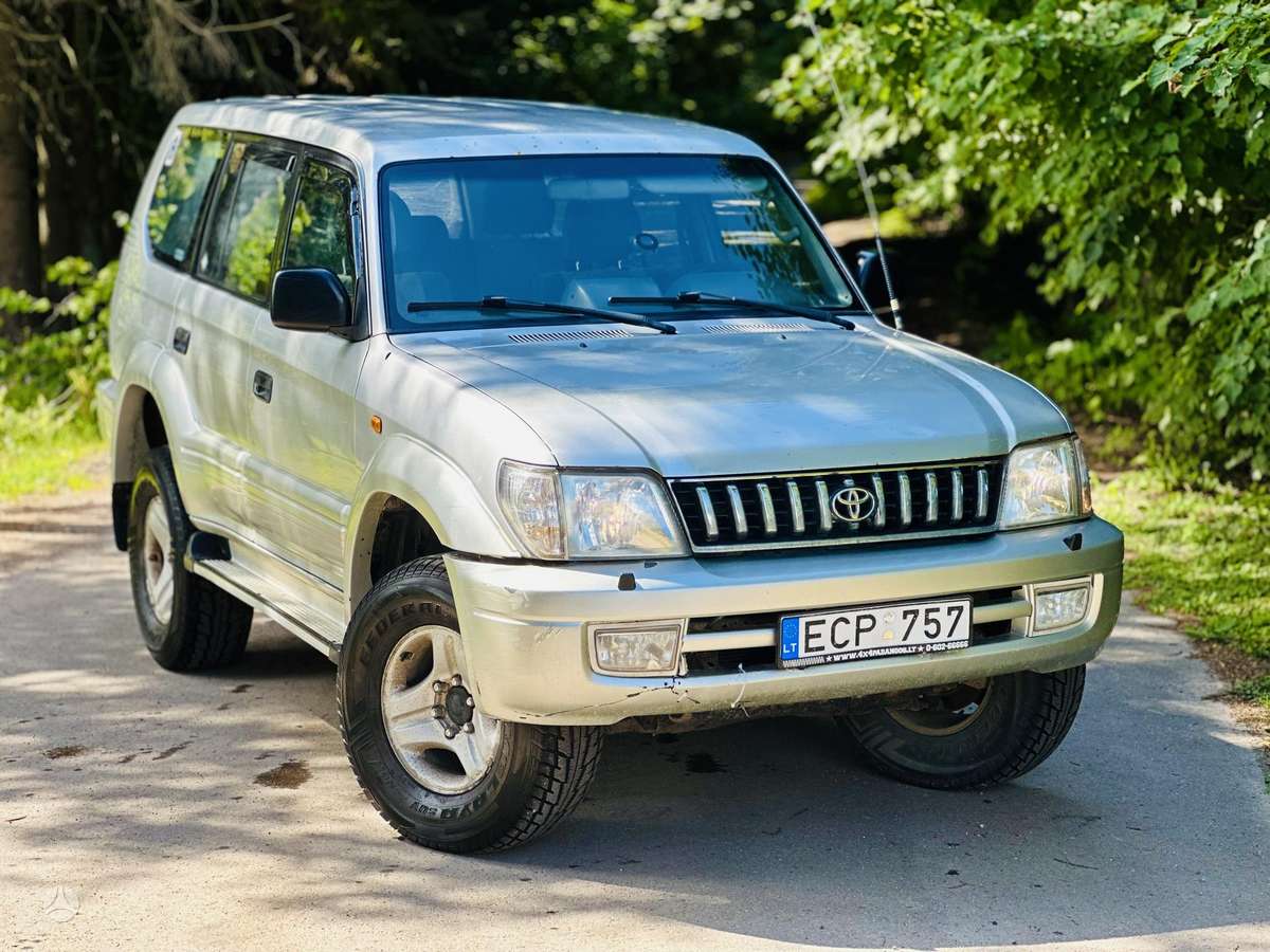 Toyota Land Cruiser - 1