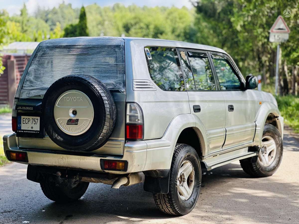 Toyota Land Cruiser - 6