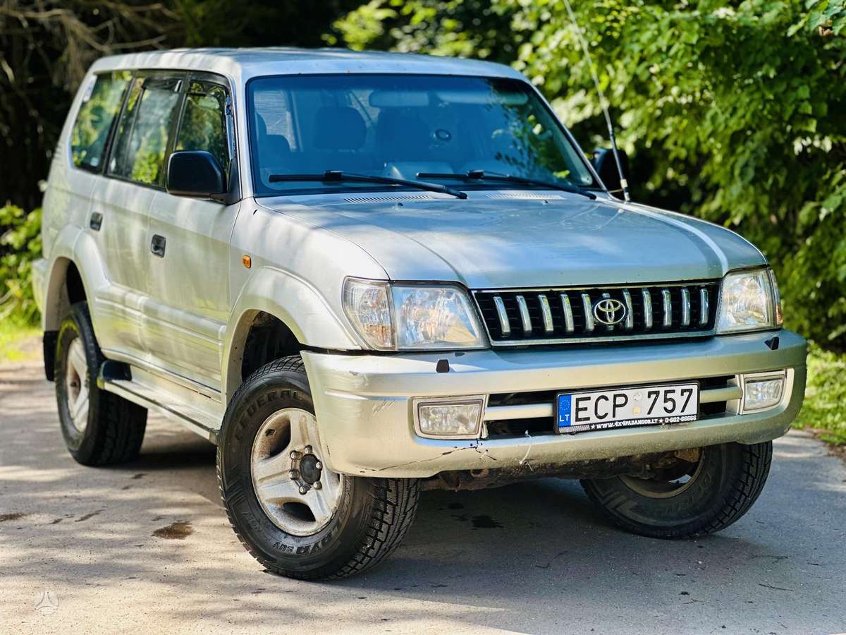 Toyota Land Cruiser - 7