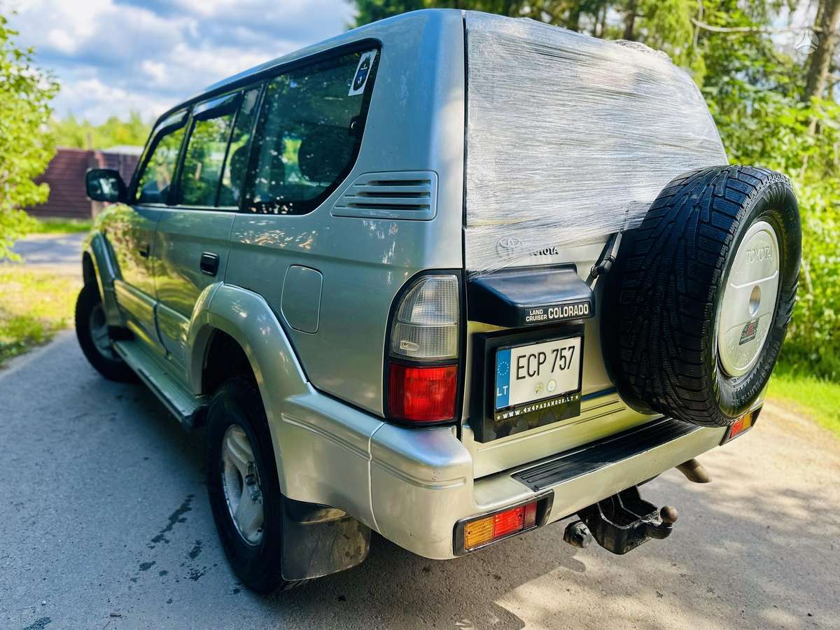 Toyota Land Cruiser - 10