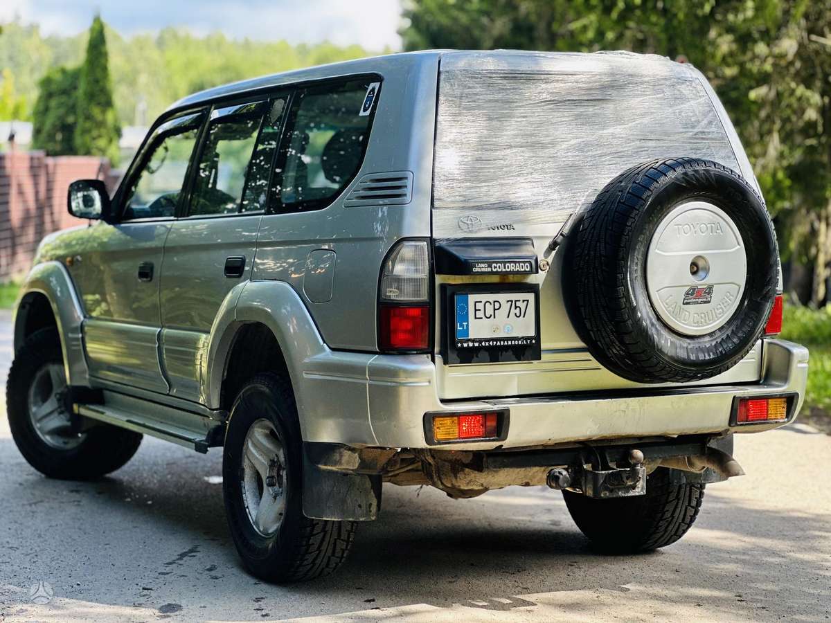 Toyota Land Cruiser - 11