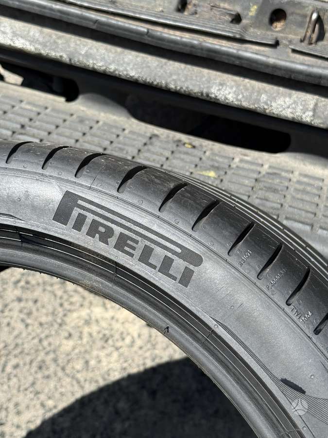 Pirelli P ZERO, summer 275/35 R20