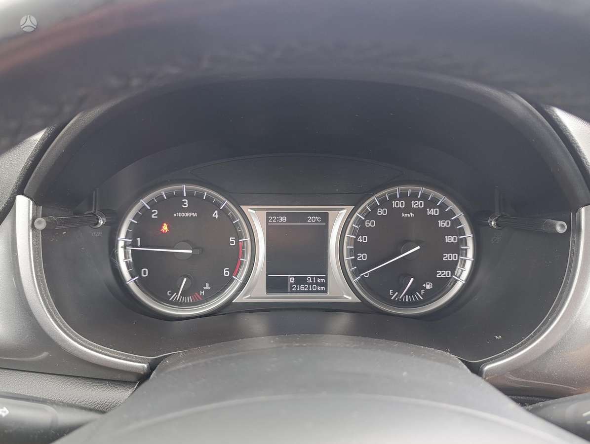 Suzuki Vitara - 10