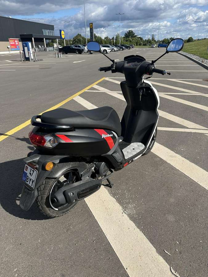 Peugeot Kisbee 49cc, scooters / mopeds
