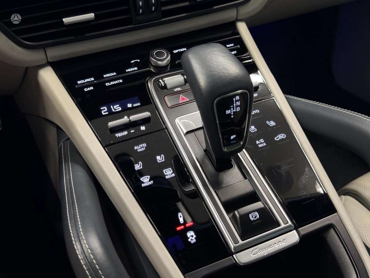 Porsche Cayenne Coupe - 9