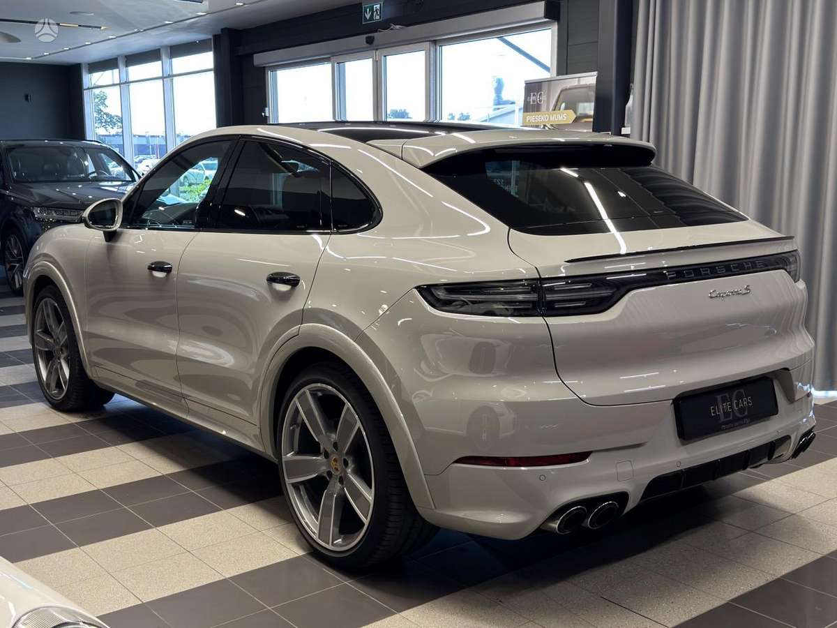 Porsche Cayenne Coupe - 7
