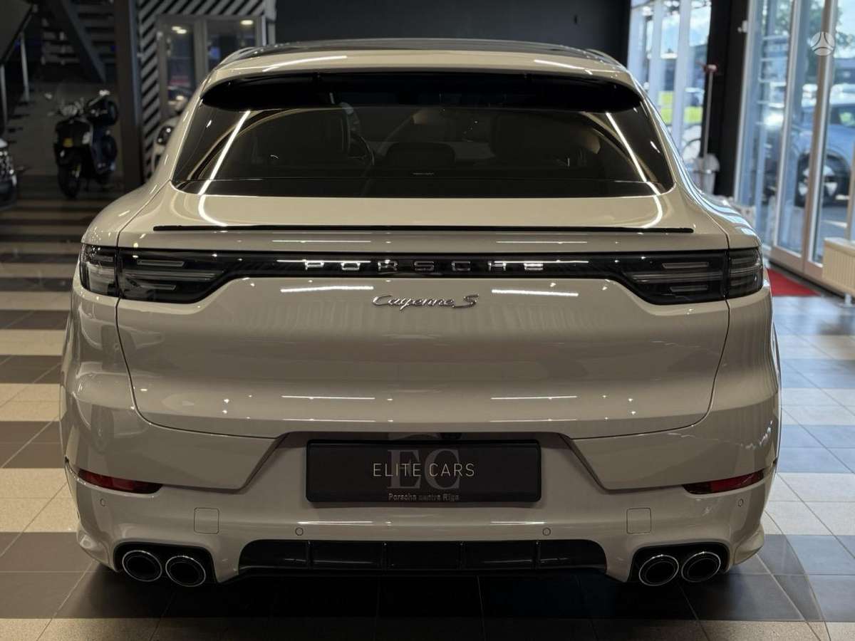 Porsche Cayenne Coupe - 5