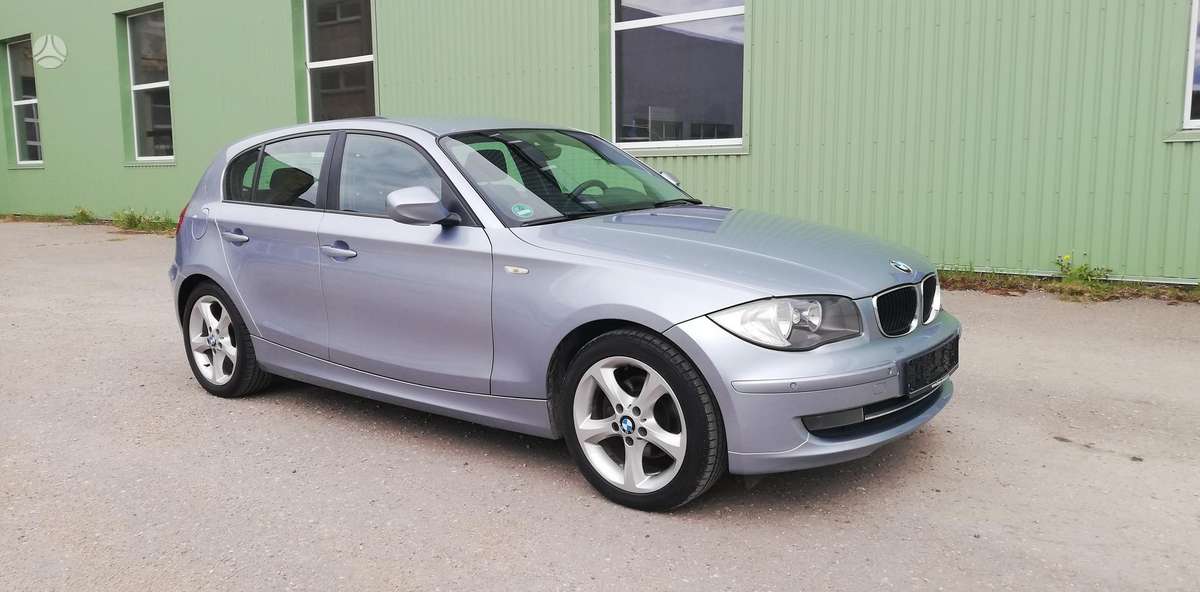 BMW 118, 2.0 l., hatchback