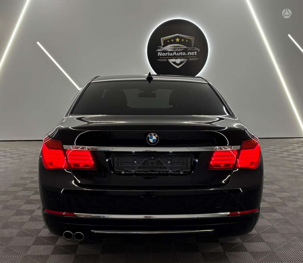 BMW 730, 3.0 l., Седан