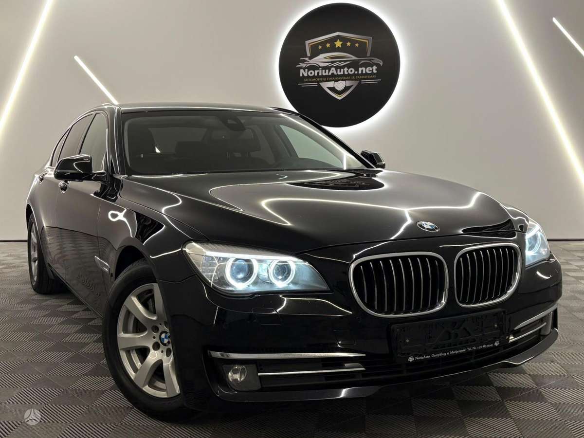 BMW 730, 3.0 l., Седан