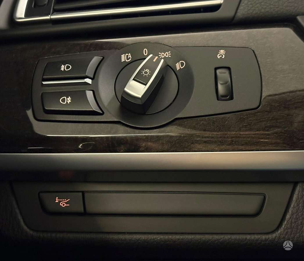 BMW 730, 3.0 l., Седан