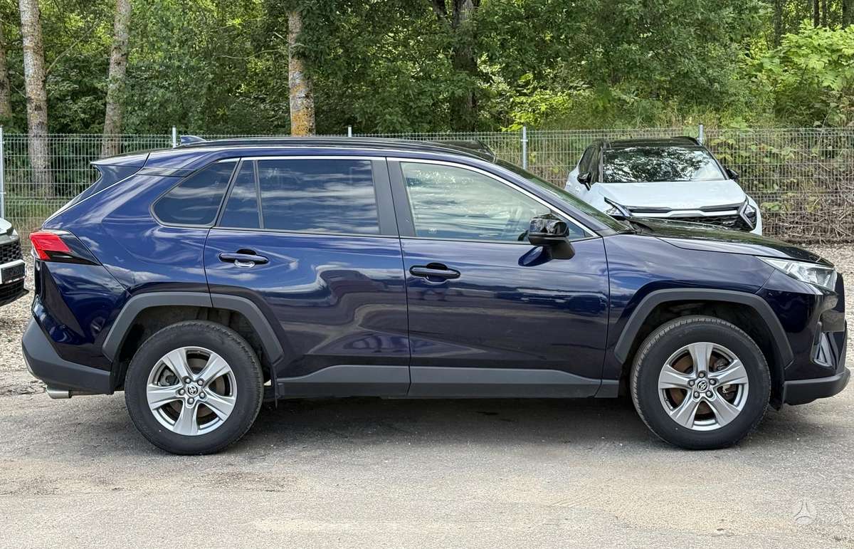Toyota RAV4 - 4