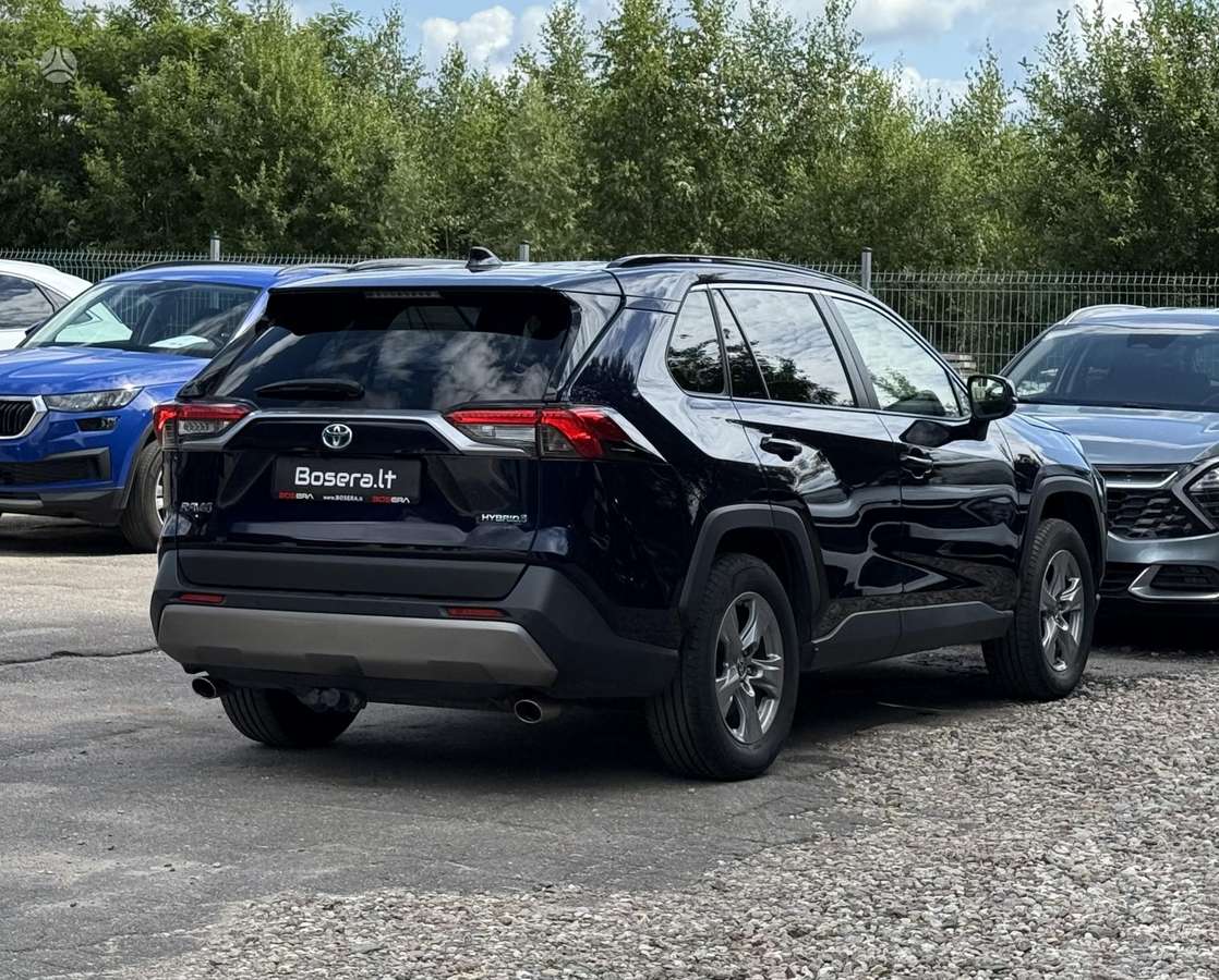 Toyota RAV4 - 5