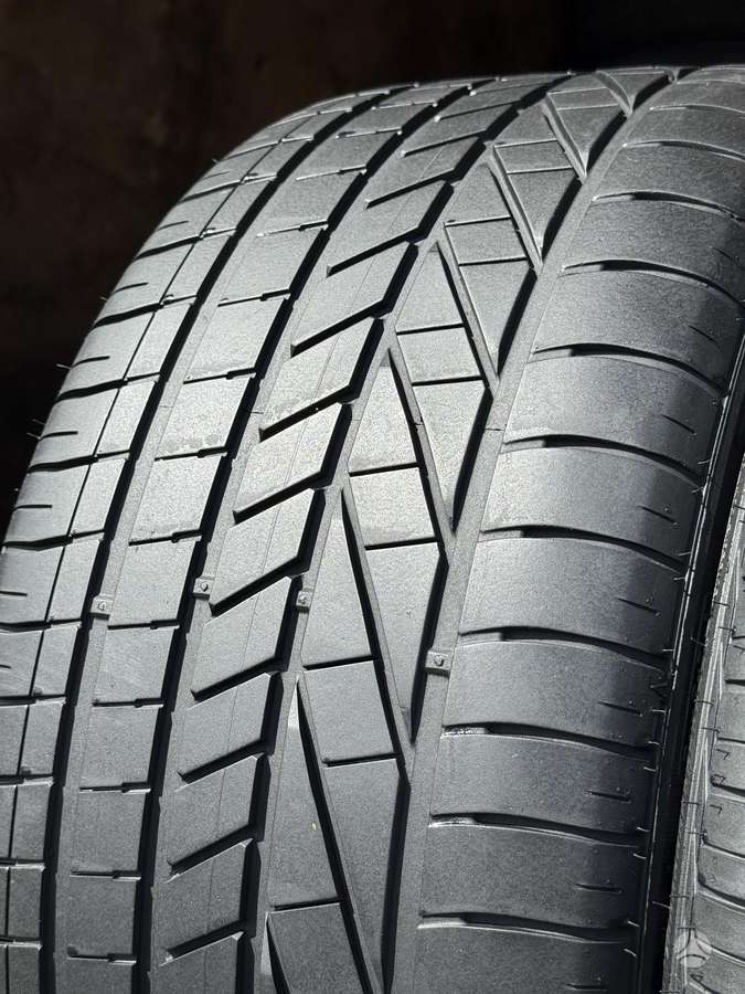 Goodyear Excellence, summer 275/35 R20