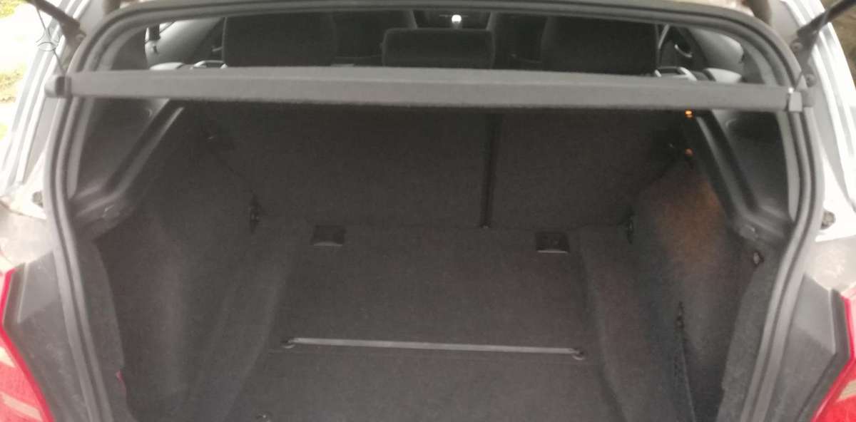 BMW 118, 2.0 l., hatchback