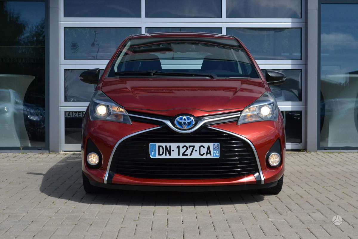 Toyota Yaris - 4