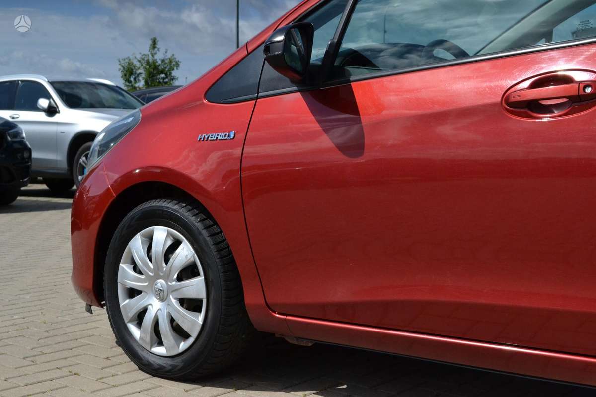 Toyota Yaris - 8