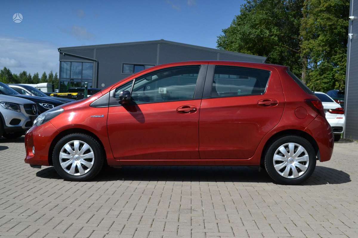 Toyota Yaris - 7