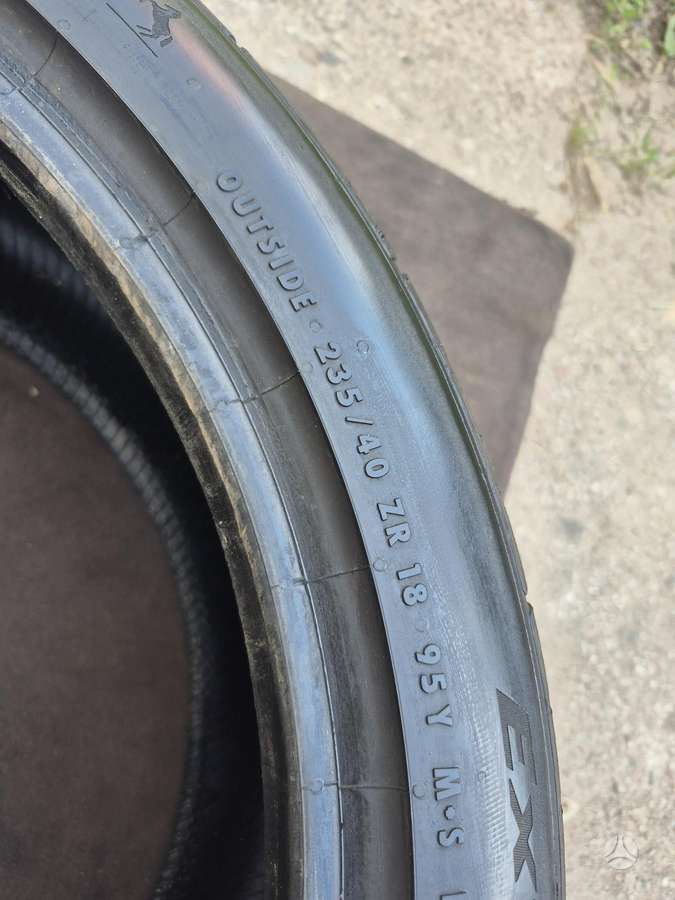 Continental ExtremeContact DWS06 Plus, summer 235/40 R18