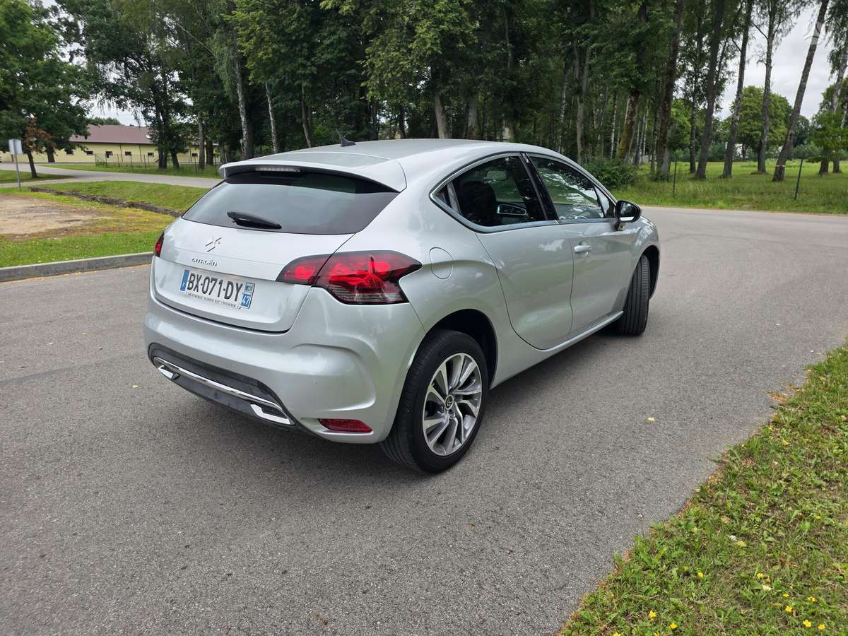 Citroen DS4, 1.6 l., hatchback