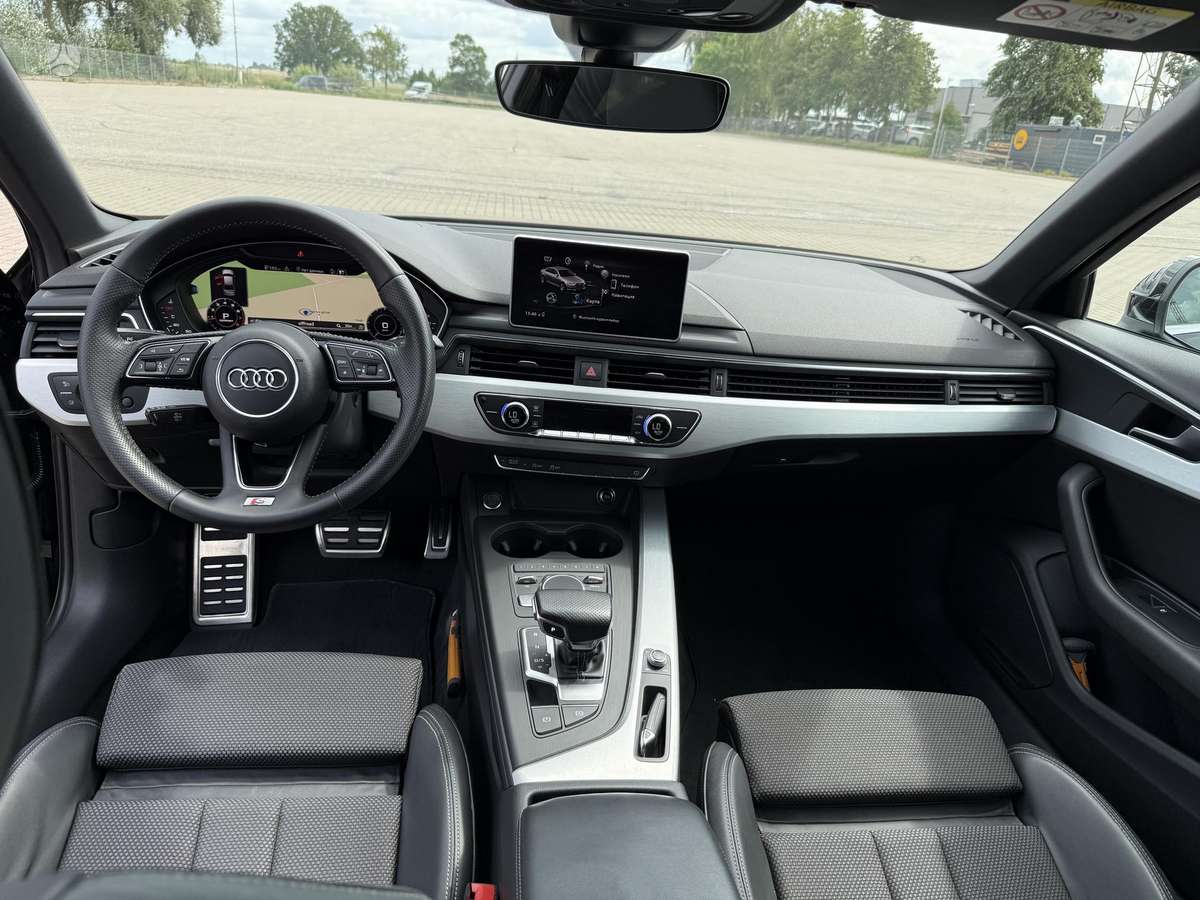 Audi A4, 1.4 l., Седан