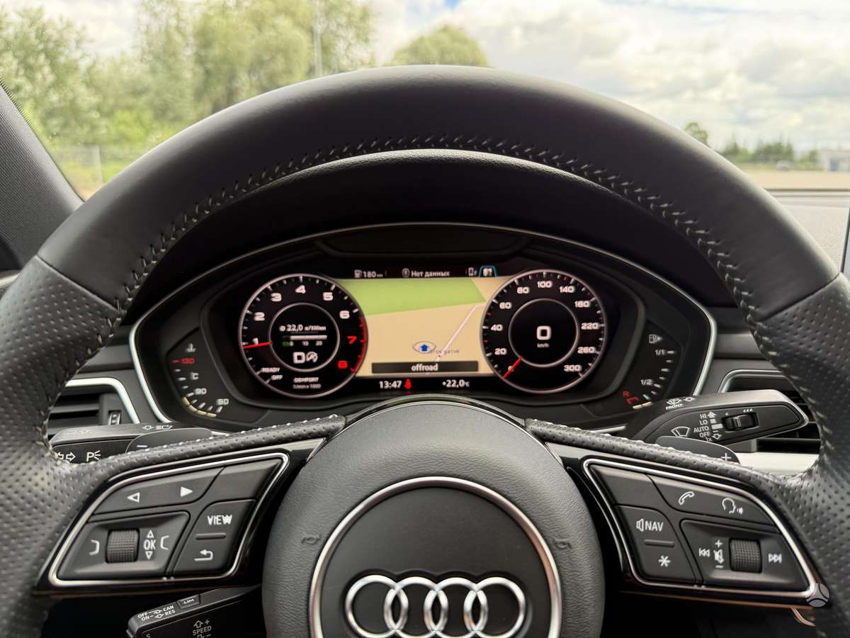 Audi A4, 1.4 l., Седан