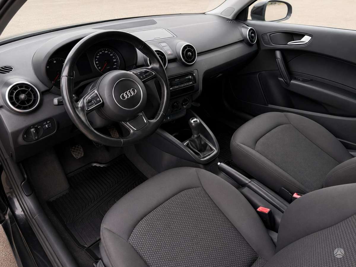 Audi A1, 1.6 l., coupe