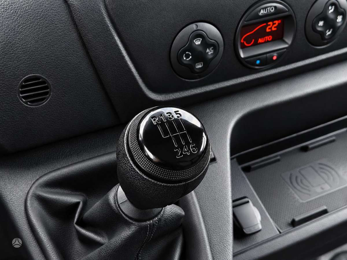 Renault Master, 2.3 l., Минивэн