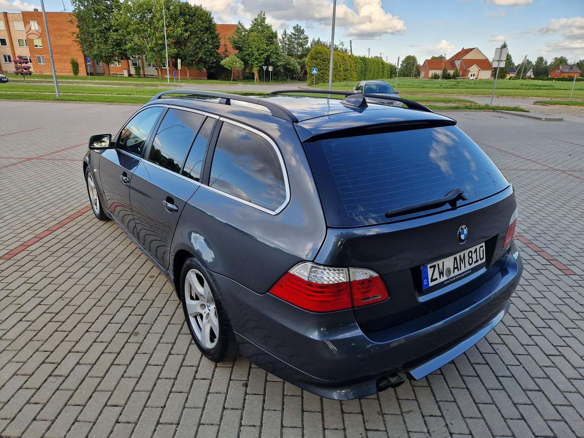 BMW 520, 2.0 l., wagon