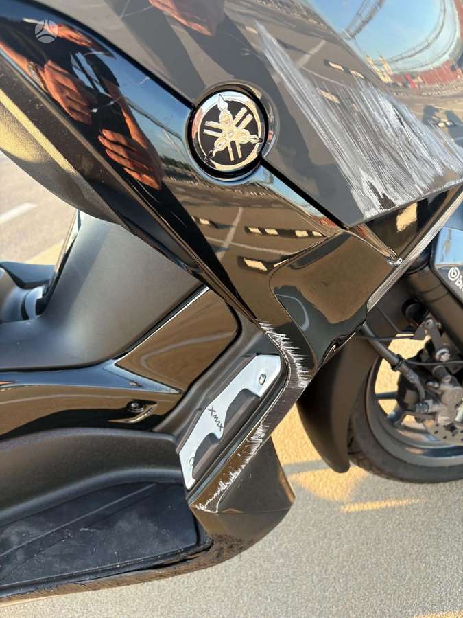 Yamaha XMAX 125, мотороллеры / мопеды