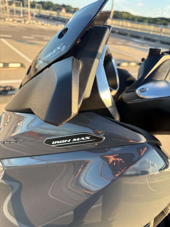 Yamaha XMAX 125, мотороллеры / мопеды