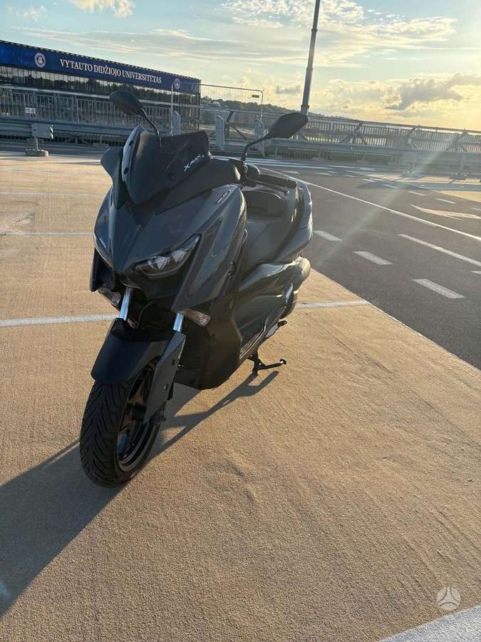 Yamaha XMAX 125, мотороллеры / мопеды