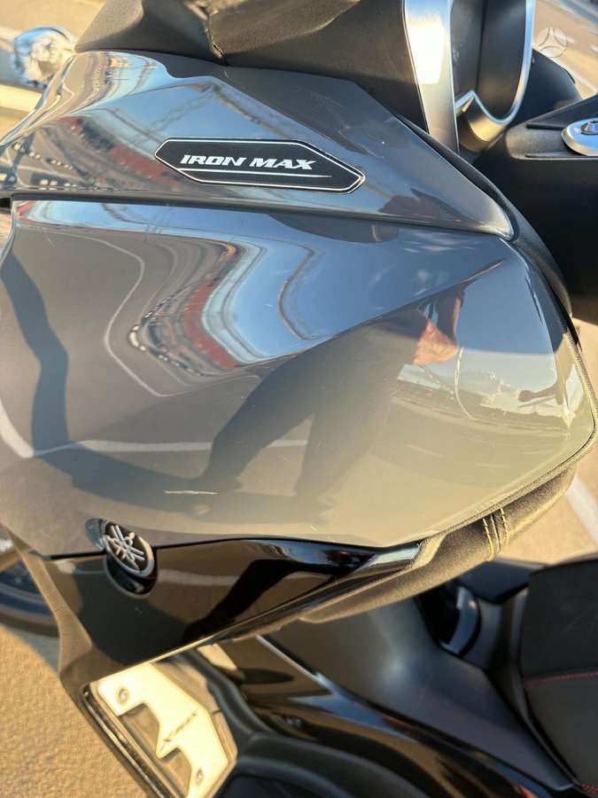Yamaha XMAX 125, scooters / mopeds