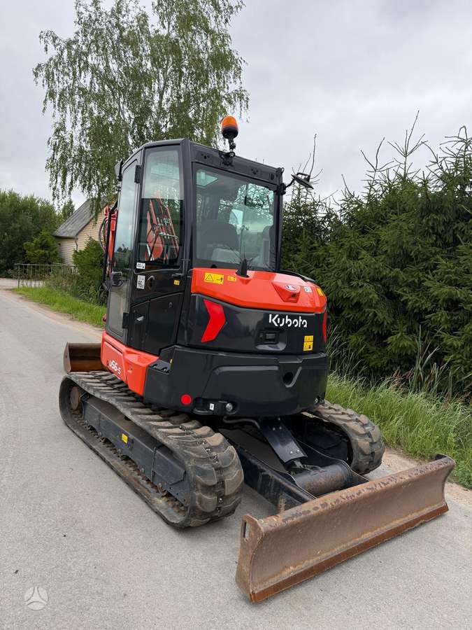 Kubota U56-5, mini ekskavatoriai
