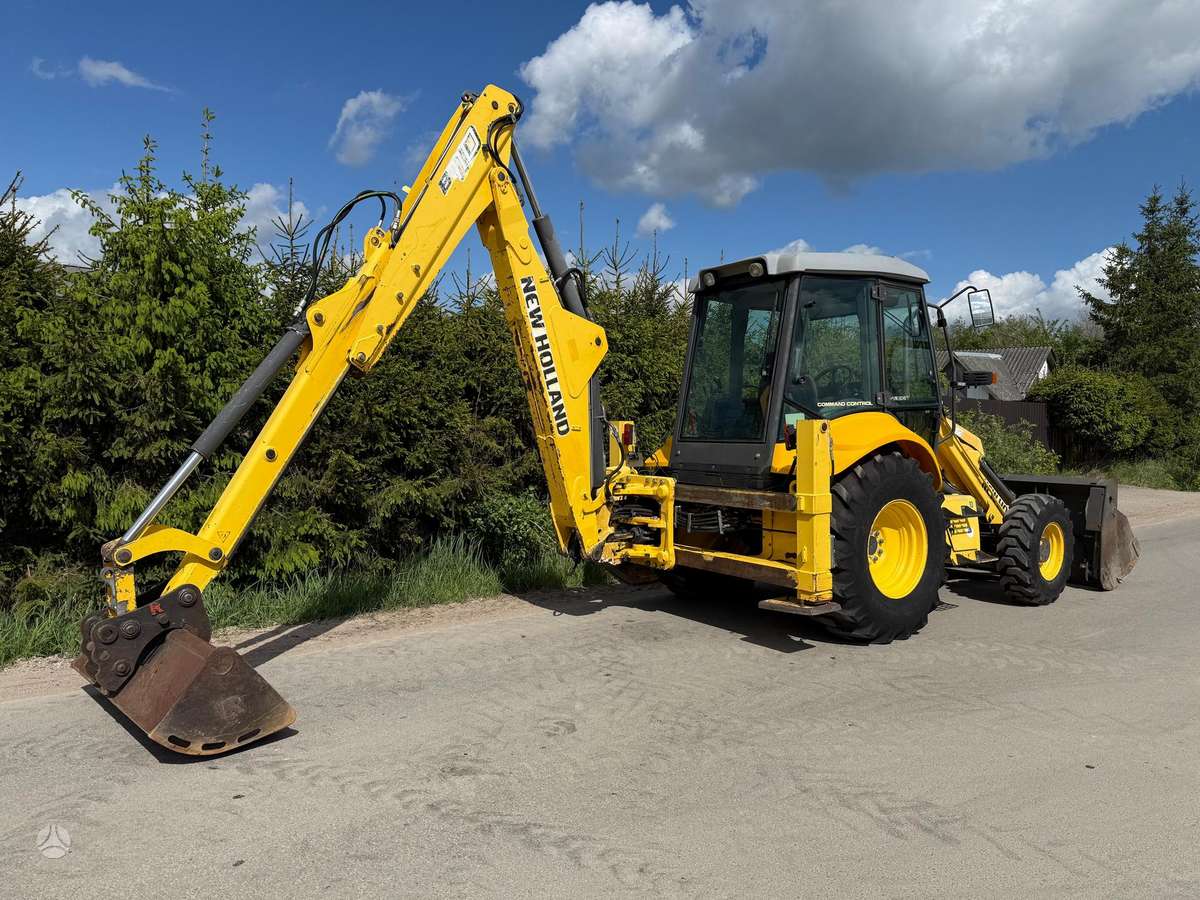 New Holland LB110B-4PT, excavator loader