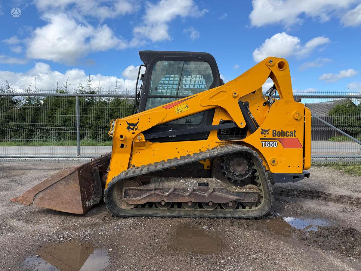 Bobcat T650, mini loaders