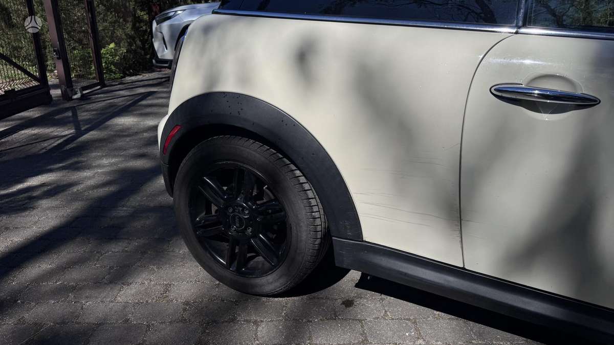 Mini Cooper, 1.6 l., Хэтчбек