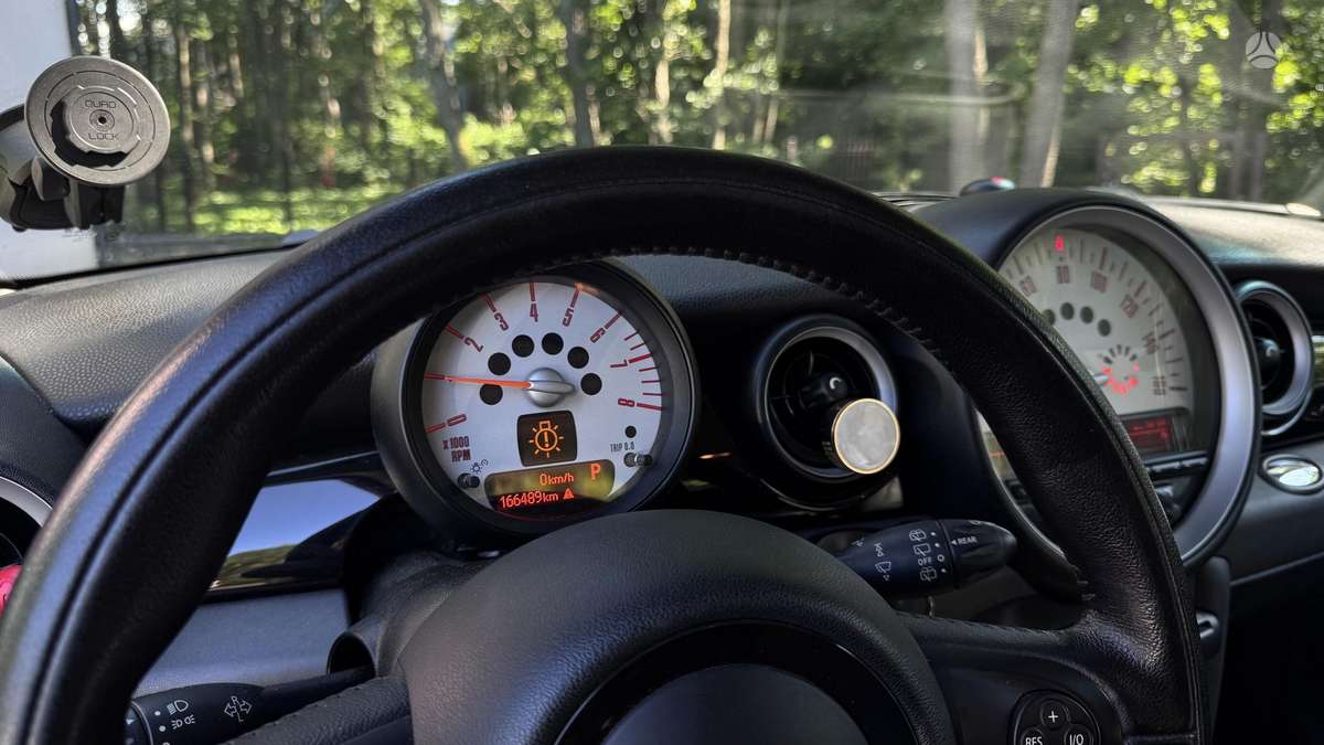 Mini Cooper, 1.6 l., hatchback