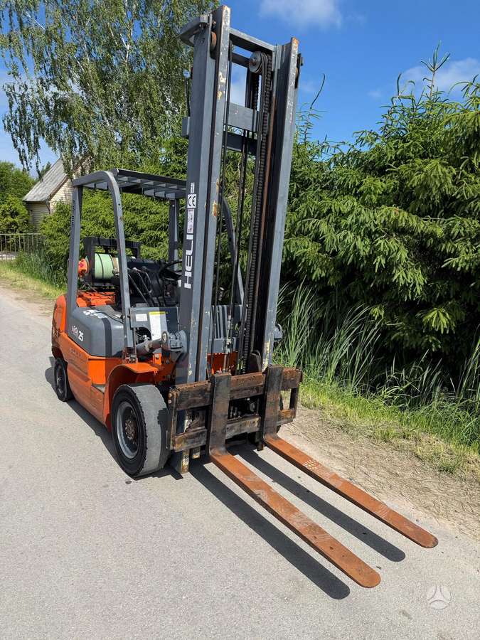 Heli CPYD25, forklifts