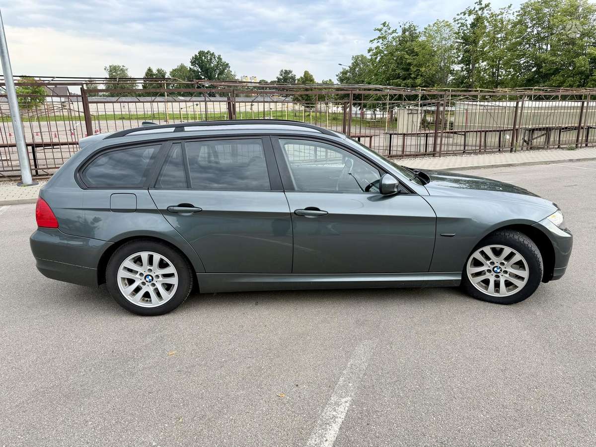 BMW 318, 2.0 l., wagon